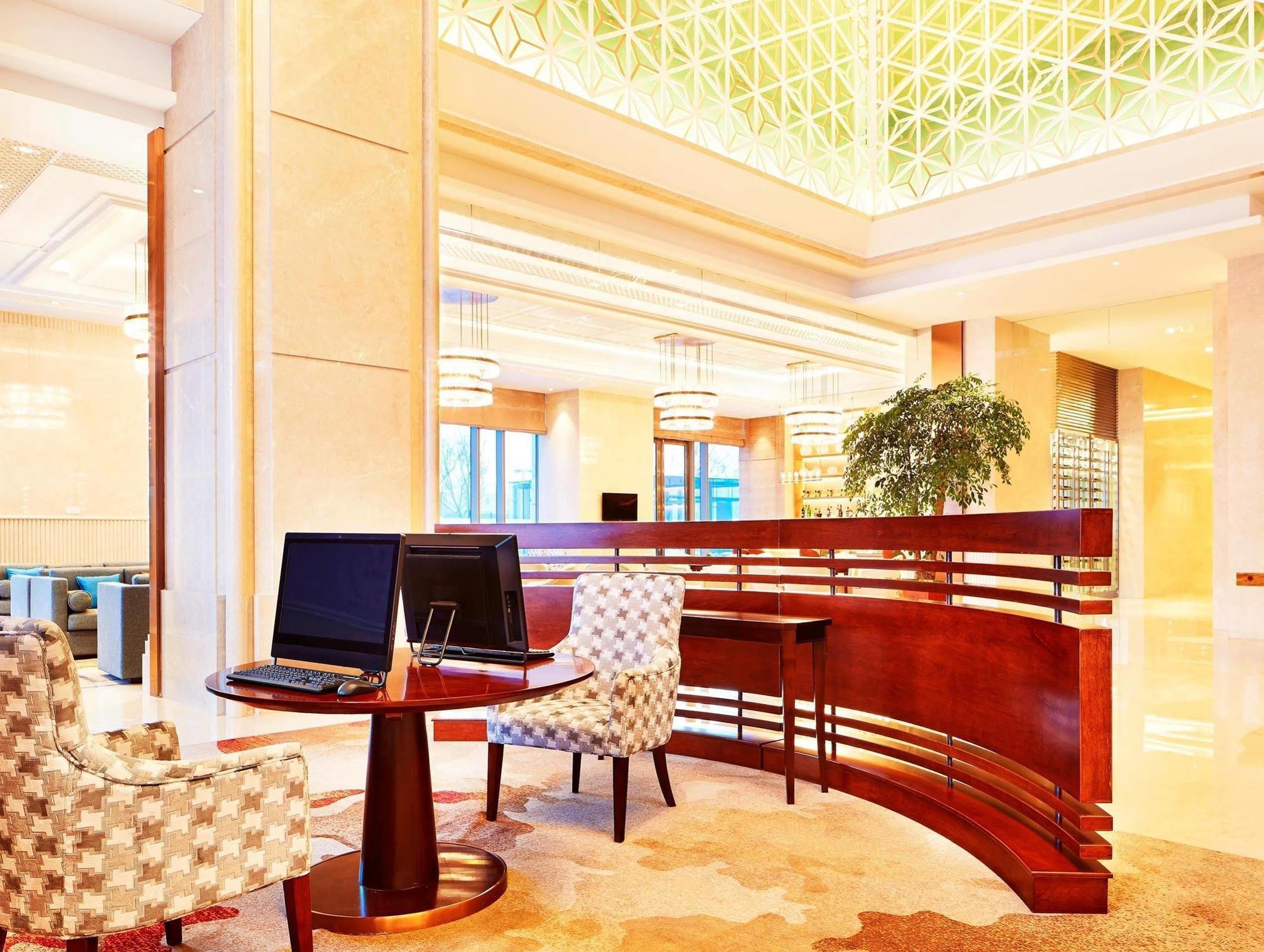 Sheraton Harbin Xiangfang Hotel Exterior photo
